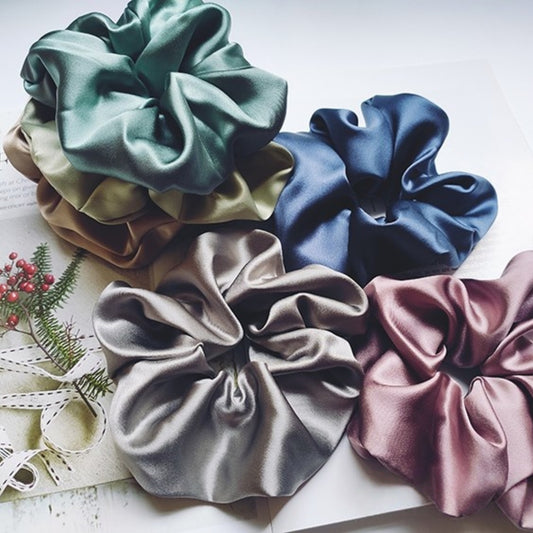 30 Momme Mulberry Silk Scrunchies for Women – Large Hair Ties for Curly Hair, Sleep & Ponytails – Soft, Gentle Hold